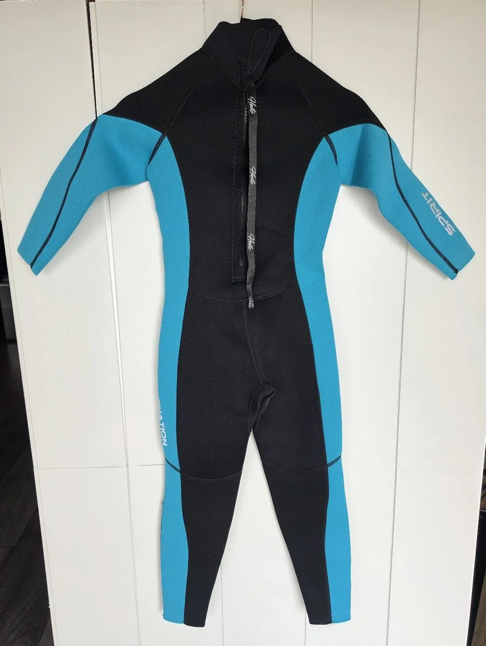 Hevto Wetsuit Kids Size 10 Black Blue New 3/2mm Neoprene Full Body Youth Suit